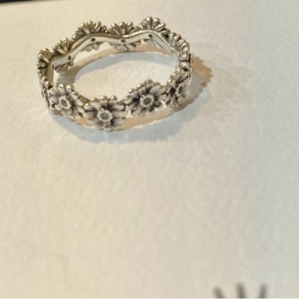 Pandora Silver Daisy Ring